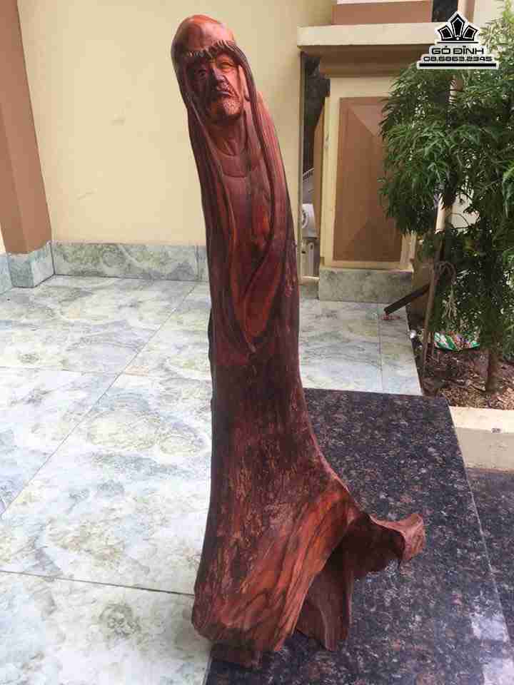 Trường my gỗ trắc đỏ đen  cao 68 rộng 23 dày 16 (cm)