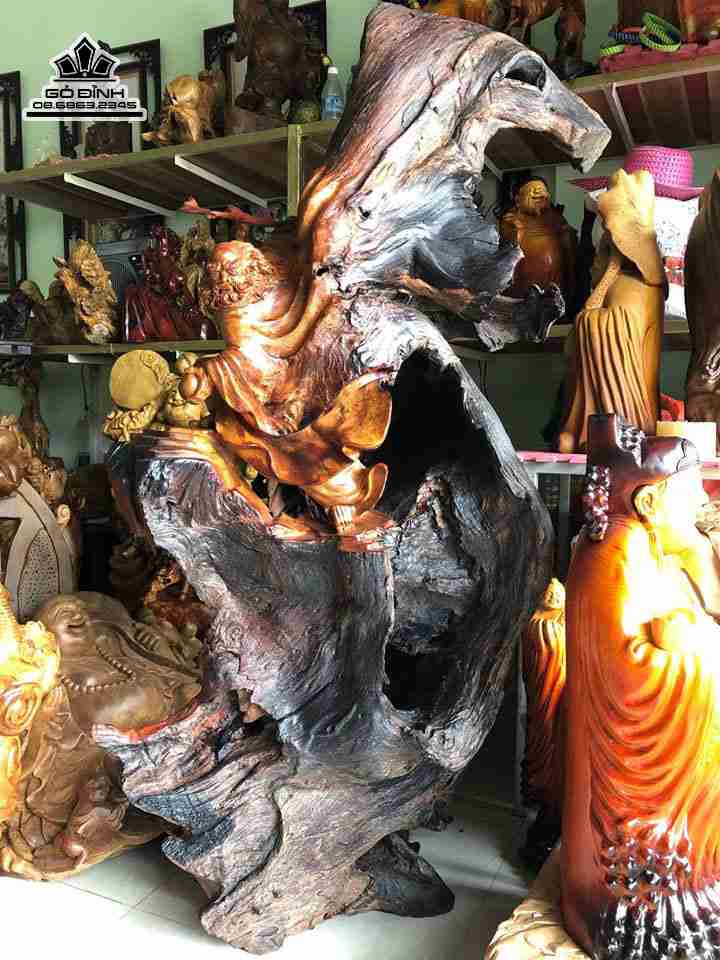 Đạt ma gỗ lũa hương  cao 1m40 rộng 63 dày 50 (cm)