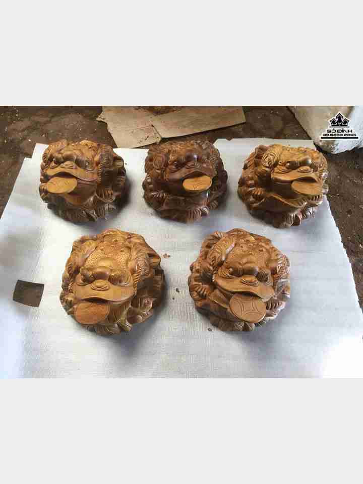 Thiềm thừ (cóc) gỗ bách xanh thơm  rộng 20 dày 21 cao 11 (cm)