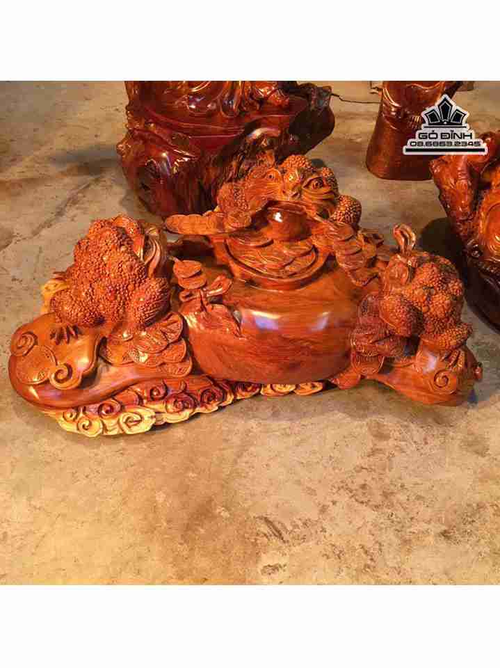 Tam cóc chấn lộc gỗ hương  cao 28 rộng 63 dày 38 (cm)