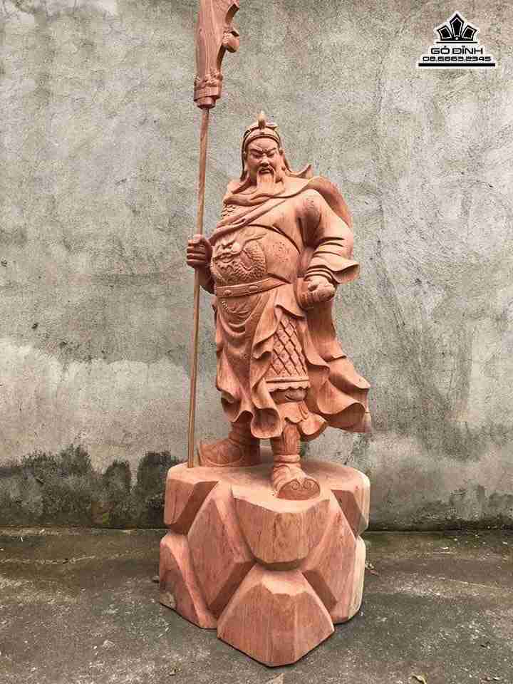 Quan công chống đao gỗ hương  cao 80 rộng 28 dày 24 (cm)