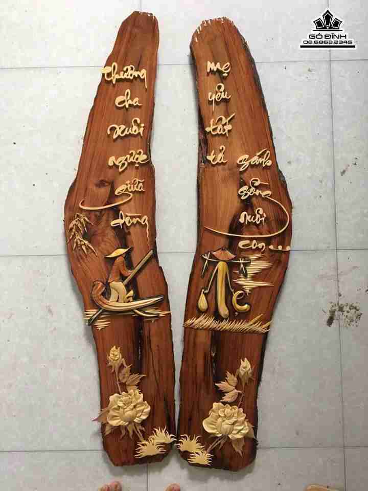 Tranh cha mẹ gỗ gõ đỏ (cate)  cao 115 rộng 20 dày 2 (cm)