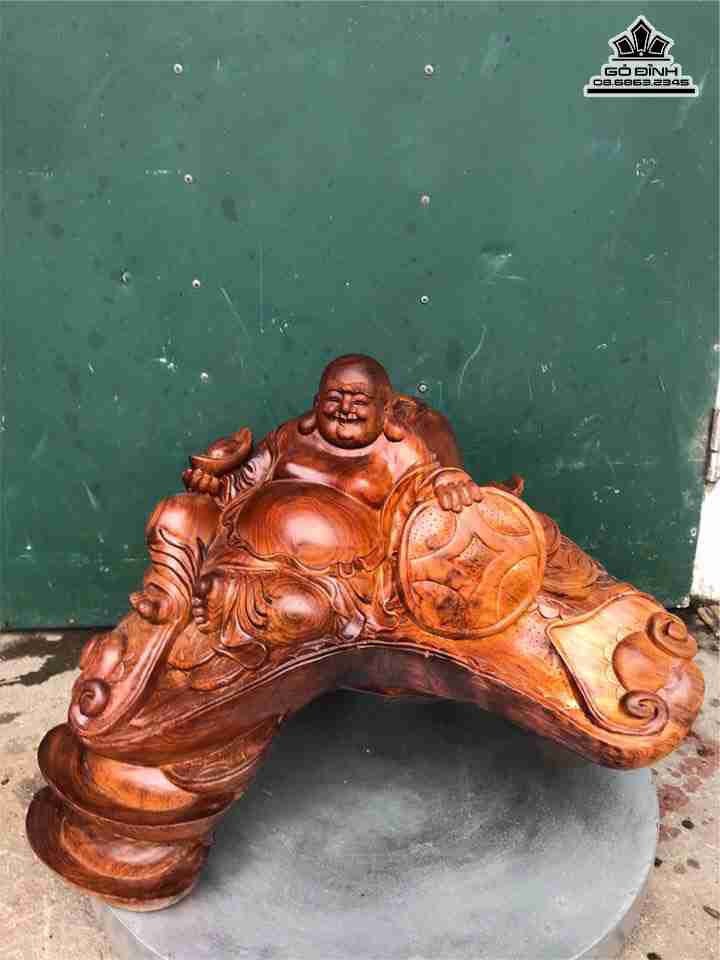 Phật di lặc ngồi gậy như ý gỗ hương  cao 45 rộng 65 dày 40 (cm)