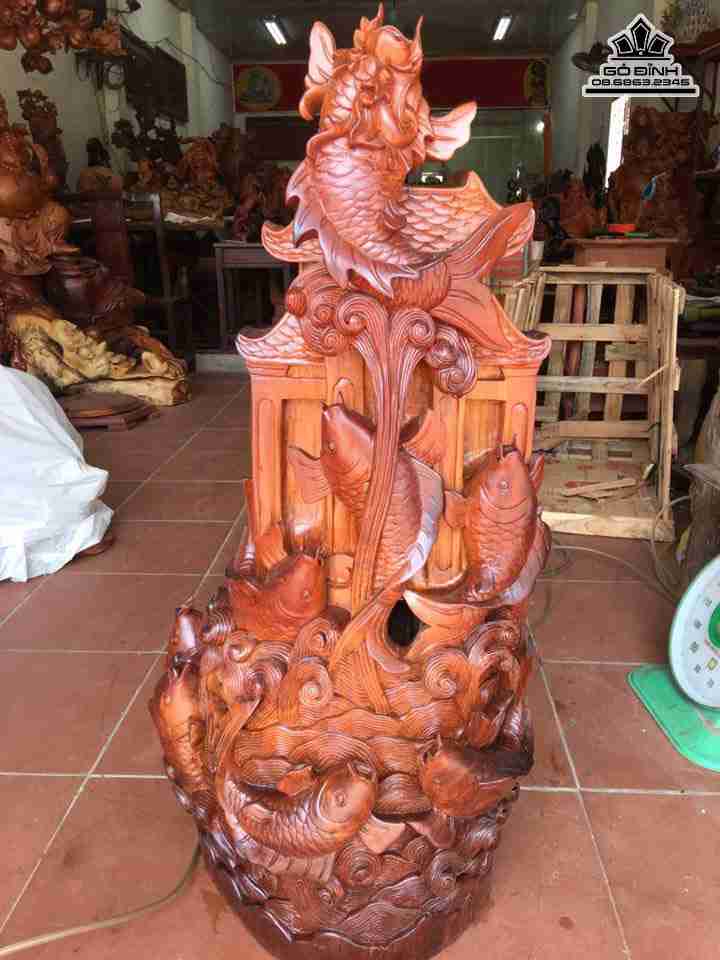 Cá chép hóa rồng gỗ hương  cao 105 rộng 50 sâu 40 (cm)