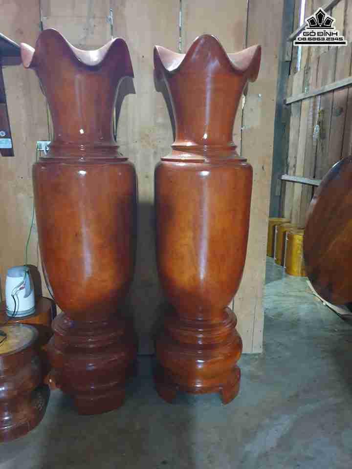 Cặp Lục Bình Nguyên Khối Gỗ Huyết Long  Đường Kính 52 Cao 180 (cm)