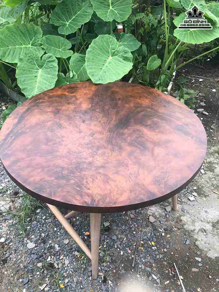 Bàn tròn phong cách hiện đại gỗ me tây  đường kính 110 cao 72 dày 4