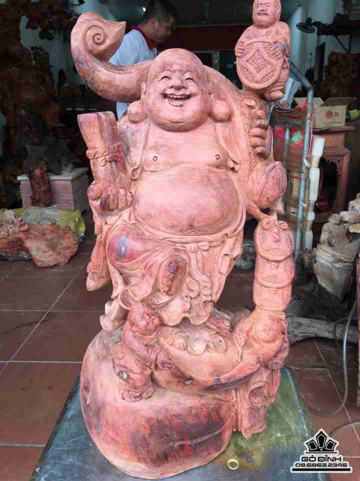 Phật di lặc tam phúc gỗ hương  cao 65 rộng 35 sâu 28 (cm)