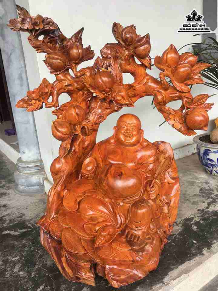 Phật di lặc vác cành đào gỗ hương  cao 100 rộng 75 sâu 38 (cm)