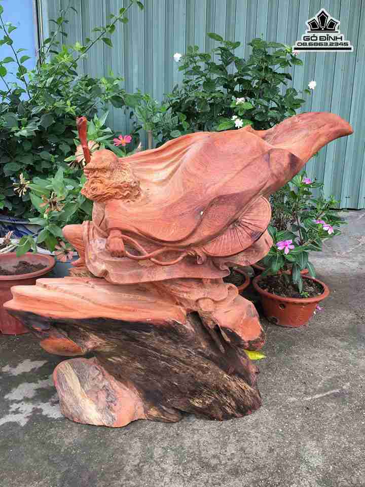 Đạt ma xuất quyền gỗ hương  cao 67 rộng 74 dày 40 (cm)