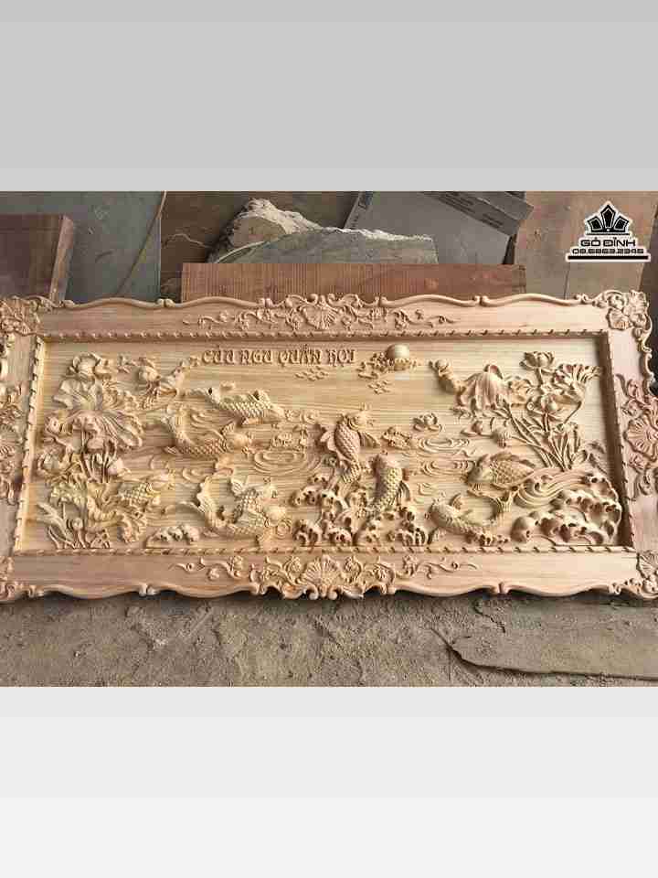 Tranh cửu ngư quần hội gỗ pơ mu  cao 62 rộng 1m37 dày 4,5 (cm)