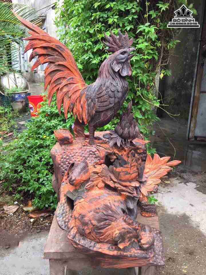 Gia đình gà gỗ trắc đỏ đen  cao 60 rộng 40 dày 40 (cm)