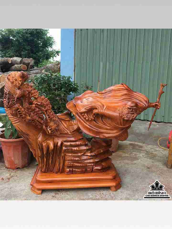 Đạt ma bay gỗ hương  cao 60 rộng 83 dày 33 (cm)