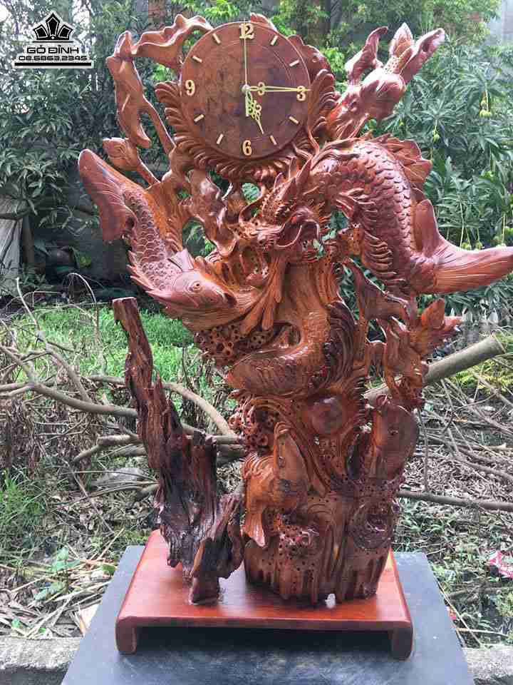 Đồng hồ cá chép hóa rồng gỗ hương  cao 99 rộng 60 dày 27 (cm)