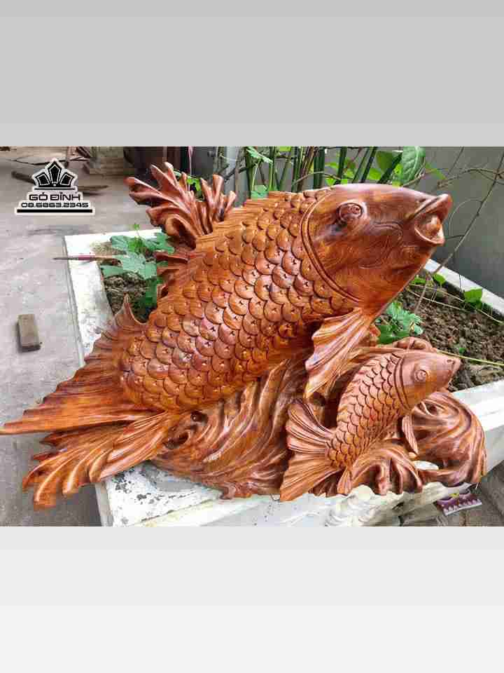 Cá chép mẫu tử gỗ hương  cao 31 rộng 55 sâu 25 (cm)