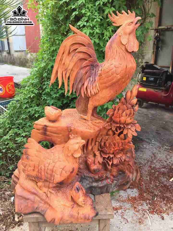 Gia đình gà phú quý gỗ hương  cao 66 rộng 50 dày 40 (cm) 