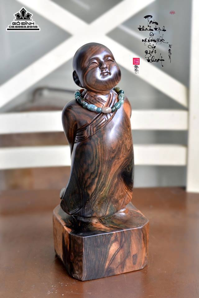 Tùy duyên gỗ mun hoa  30x11x11