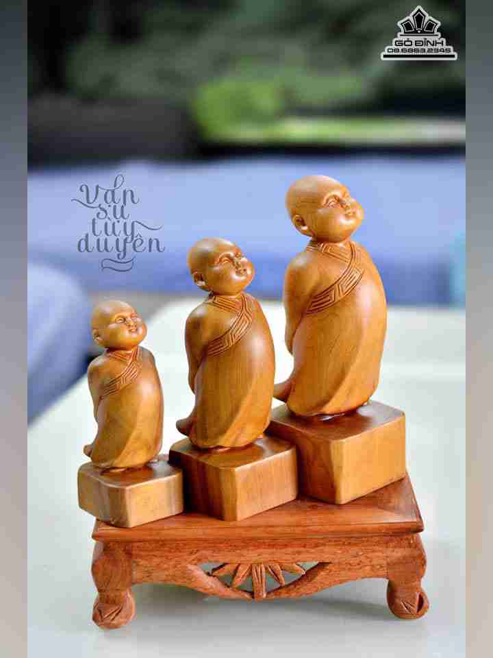 Vạn sự tùy duyên gỗ bách xanh thơm  cao 20 cao 25 cao 30 (cm)