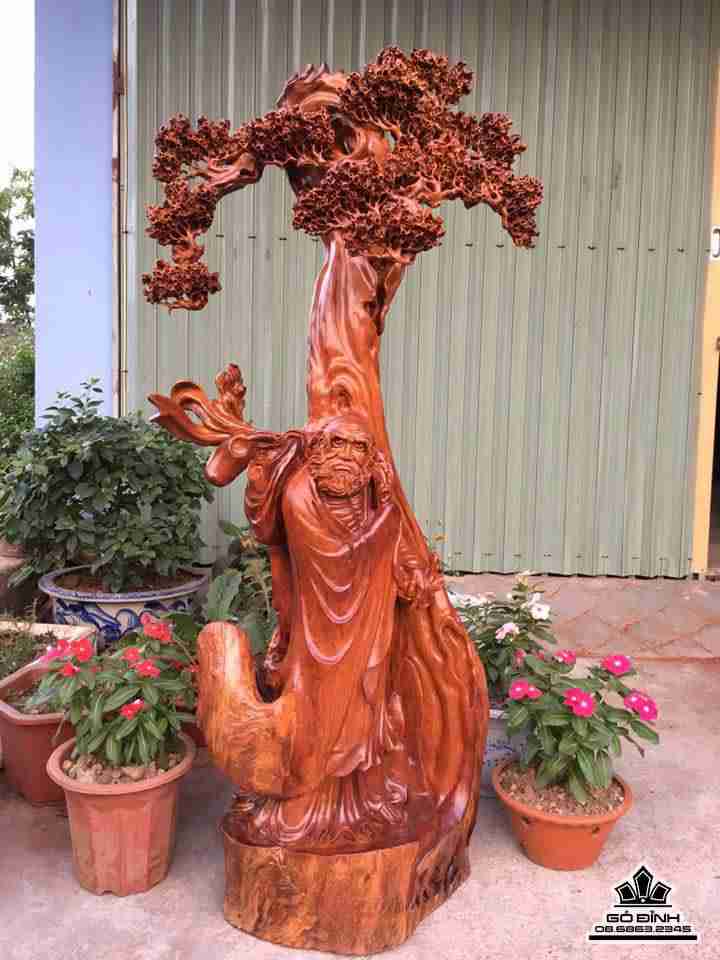 Đạt ma gỗ hương cao 1m3 rộng 65 dày 35 (cm)