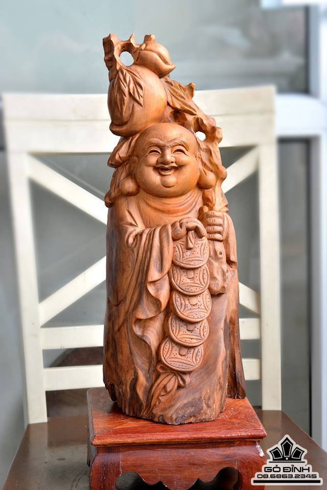 Phật di lặc vác xâu tiền gỗ ngọc am hà giang  46x15x15