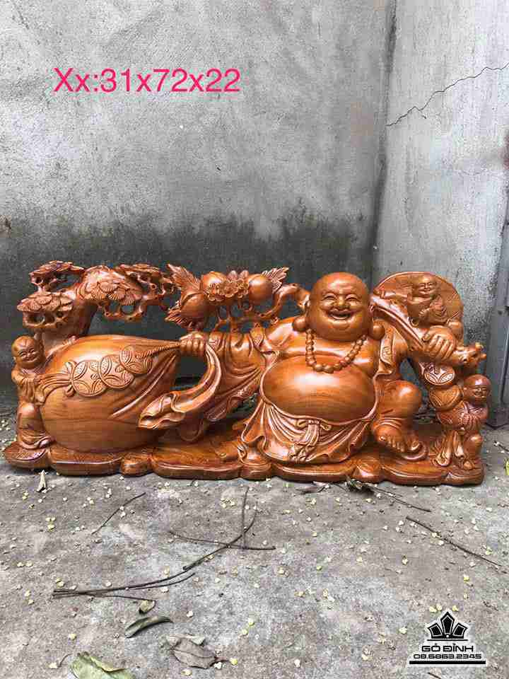 Phật di lặc kéo bao tiền gỗ xá xị  31x72x22