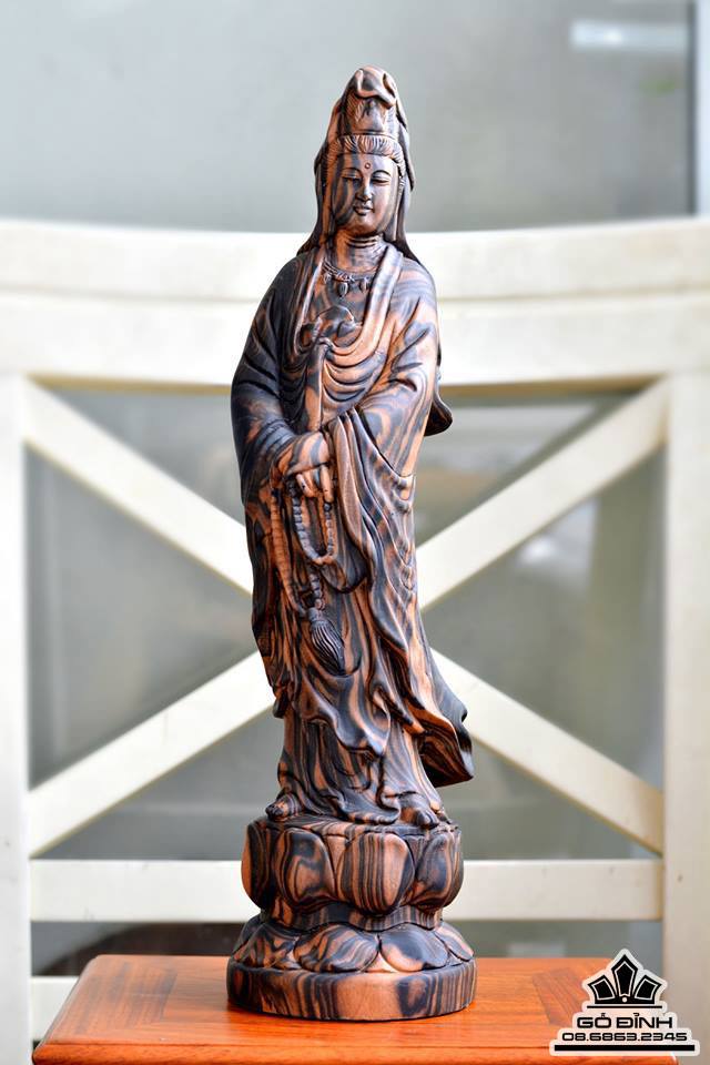 Phật bà quan âm gỗ mun  40x12x12