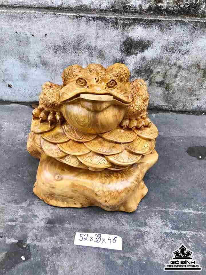 Cóc phú quý gỗ nu nghiến  52x38x46 