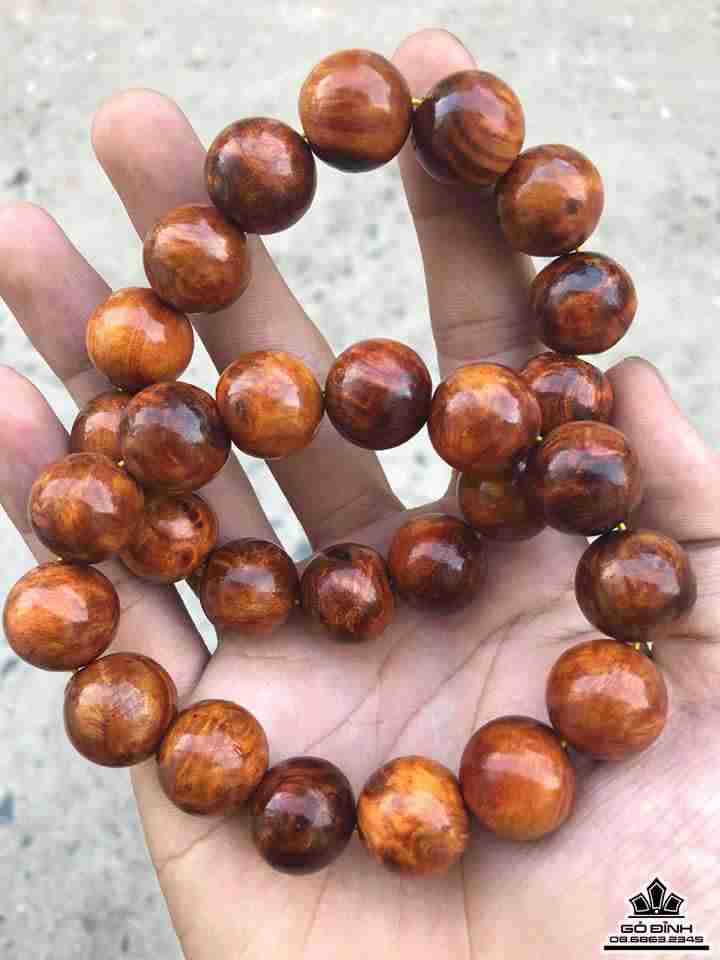 Vòng hạt tròn gỗ huyết long   16 li