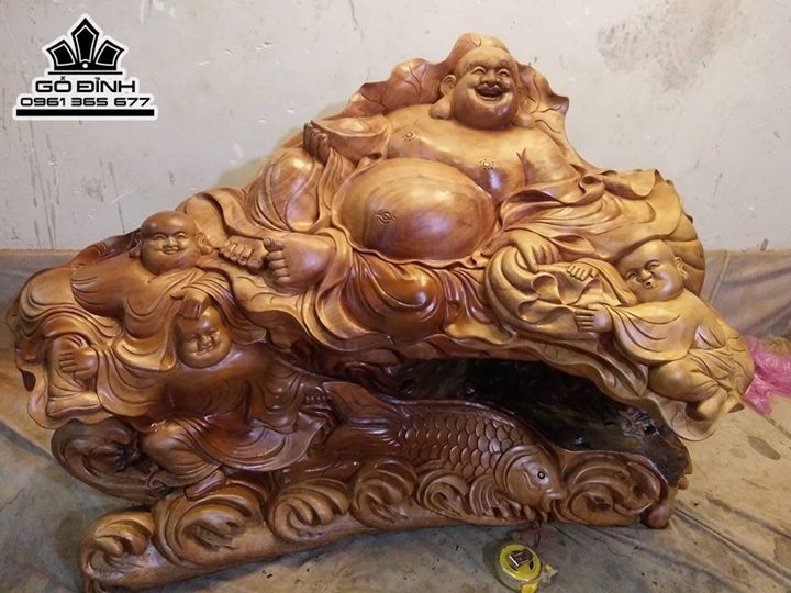 Phật di lặc và tam tặc gỗ xá xị thơm  65x85x40