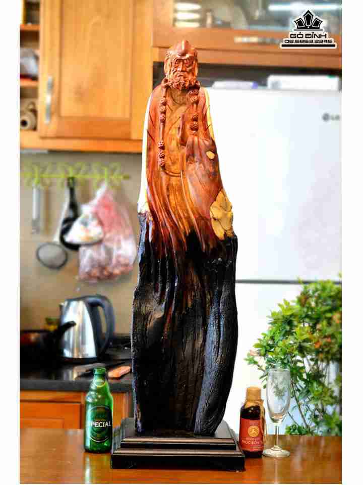 Tượng Đạt Ma Sư Tổ Gỗ Hương  Cao 90 Ngang 30 Dày 20 (cm) Cả Kỷ
