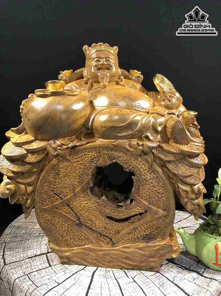 Tượng Thần Tài Ngồi Tài Lộc Gỗ Bách Xanh  Cao 65 Ngang 50 Sâu 22 (cm)