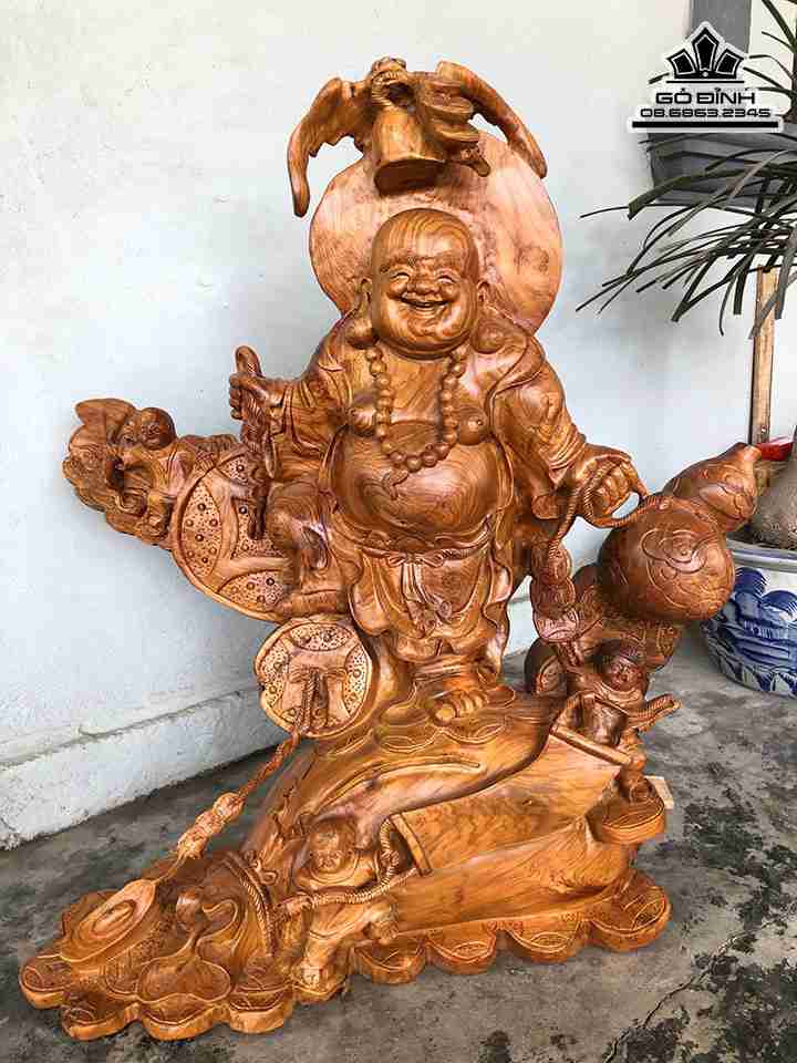 Tượng Phật Di Lặc Đứng Bao Tiền Gỗ Hương  Cao 83 Ngang 70 Sâu 26 (cm)