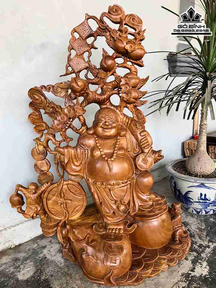 Tượng Phật Di Lặc Vác Cành Đào Gỗ Xá xị ( Gù Hương )  Cao 112 Ngang 70 Sâu 36 (cm)