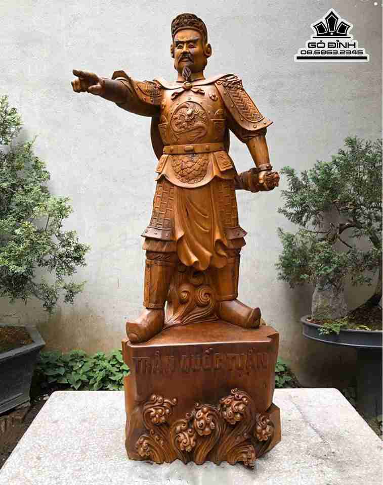 Tượng Trần Hưng Đạo Trần Quốc Tuấn Gỗ Bách Xanh Cao 145 Ngang 52 Sâu 38 (cm)