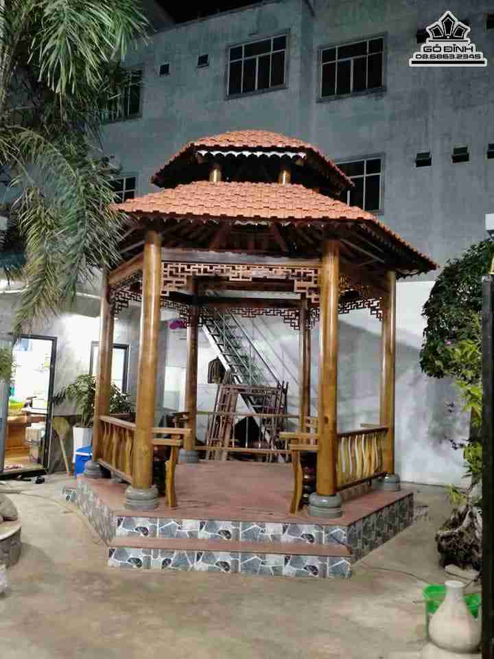 Nhà Lục Giác Gỗ Sao Xanh  Ngang Lọt Lòng 540 Phủ Bì 600 Đường Kính Trụ 30 Dài 330 (cm)