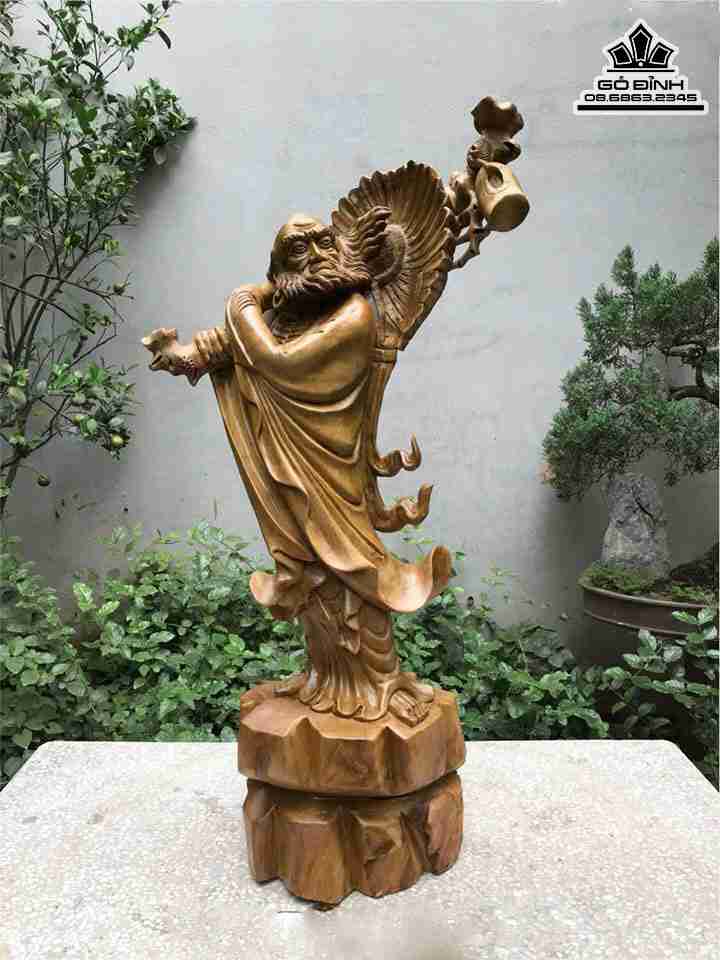 Tượng Đạt Ma Giáo Hóa Gỗ Thủy Tùng  Cao 103 Ngang 50 Sâu 27 (cm)