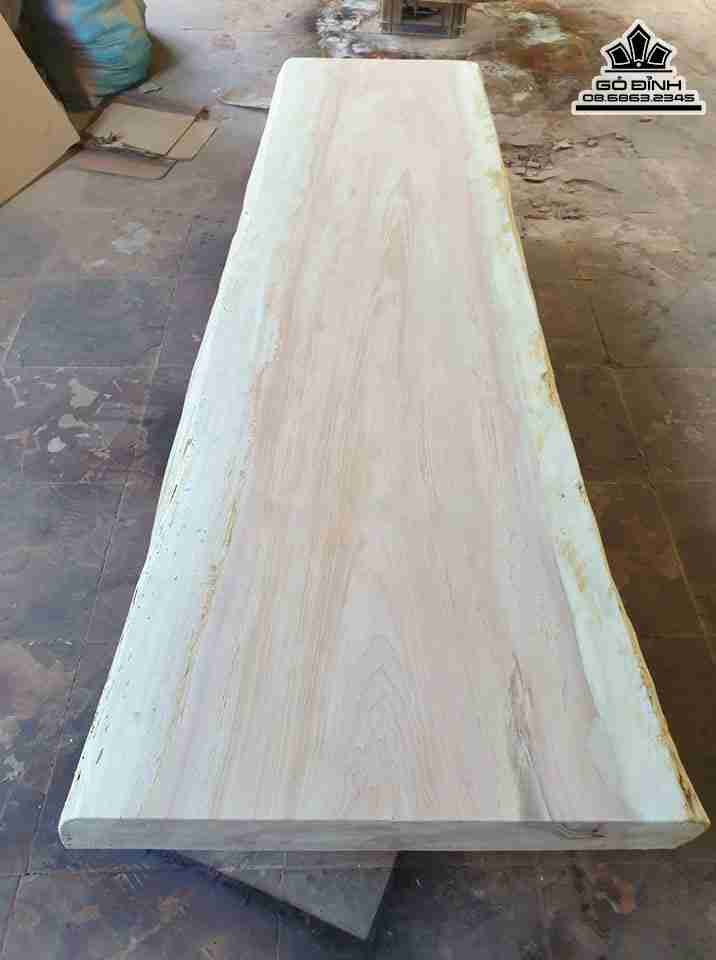 Mặt Bàn Ăn Nguyên Tấm Gỗ Huyết Long ( Thông đỏ )  Dài 239 Rộng 70 Dày 13 (cm)