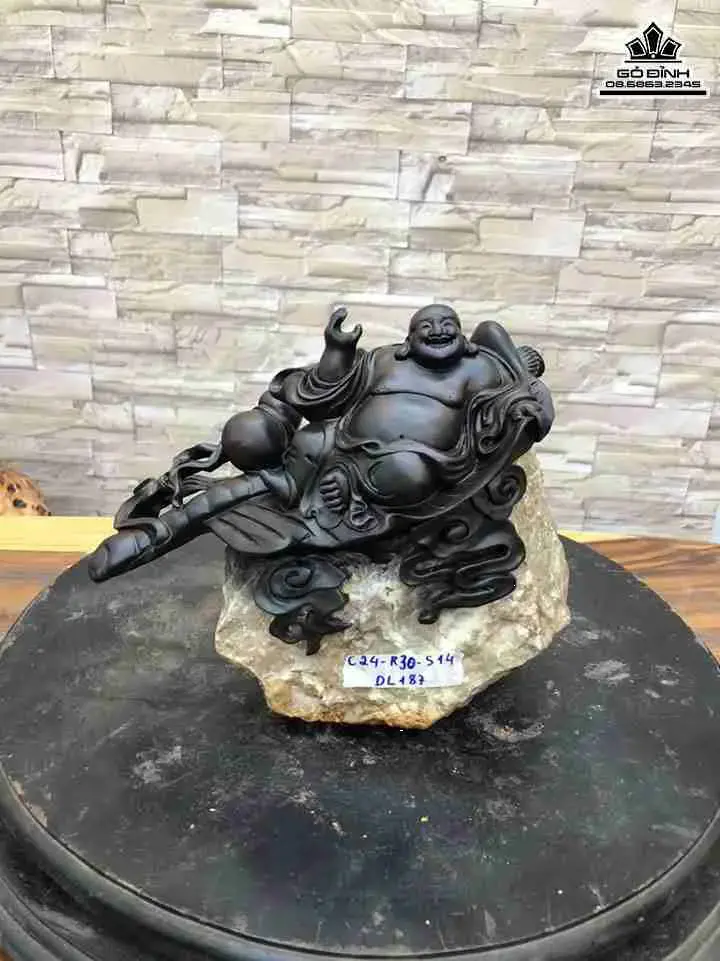 Tượng Phật Di Lặc Ôm Đá Gỗ Trắc  Cao 24 Ngang 30 Sâu 14 (cm)