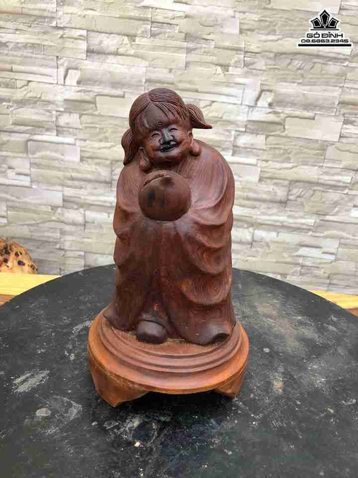 Tượng Tiểu Đồng Chúc Phúc Gỗ Cẩm  Cao 20 (cm)