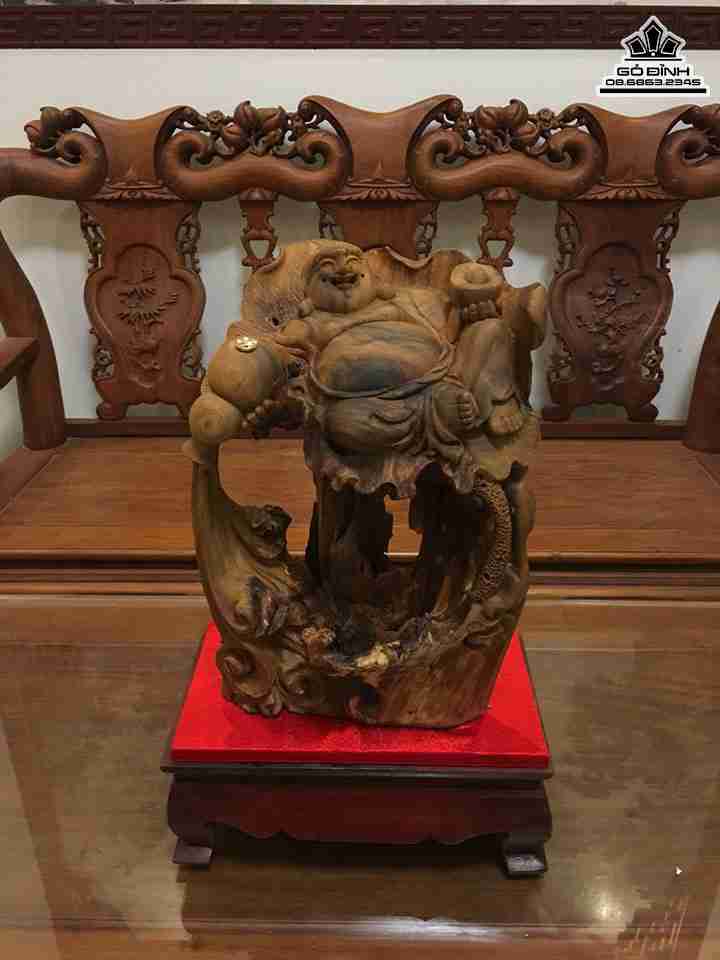 Tượng Phật Di Lăc Hoan Hỉ Gỗ Bách Xanh  Cao 42 Ngang 23 Sâu 18 (cm)