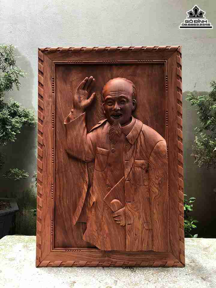 Tranh Bác Hồ Gỗ Hương  Cao 90 Ngang 60 Dày 7 (cm)