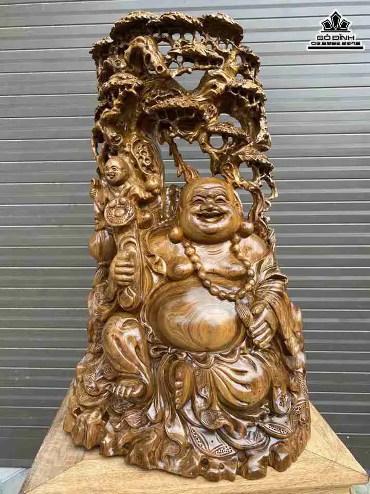 Tượng Phật Di Lặc Cầm Gậy Như Ý Gỗ Bách Xanh  Cao 60 Ngang 33 Sâu 23 (cm)