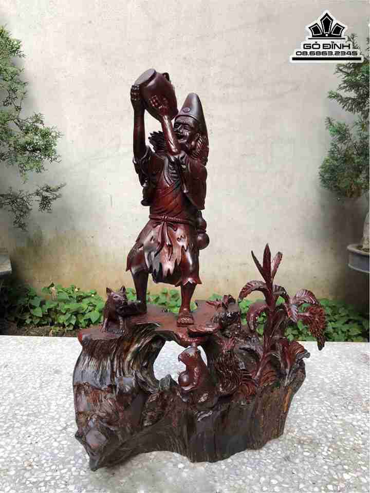 Tượng Tế Công Say Rượu Gỗ Trắc  Cao 58 Ngang 41 Sâu 28 (cm)