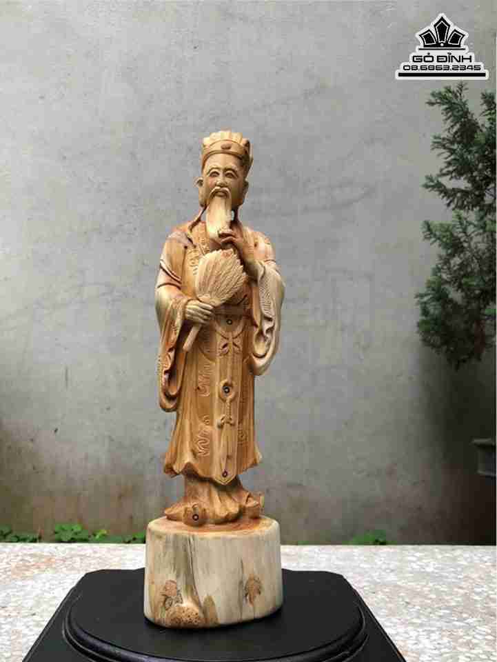 Tượng Khổng Minh Gia Cát Lượng Gỗ Hoàng Đàn  Cao 33 Ngang 10 Sâu 8 (cm)