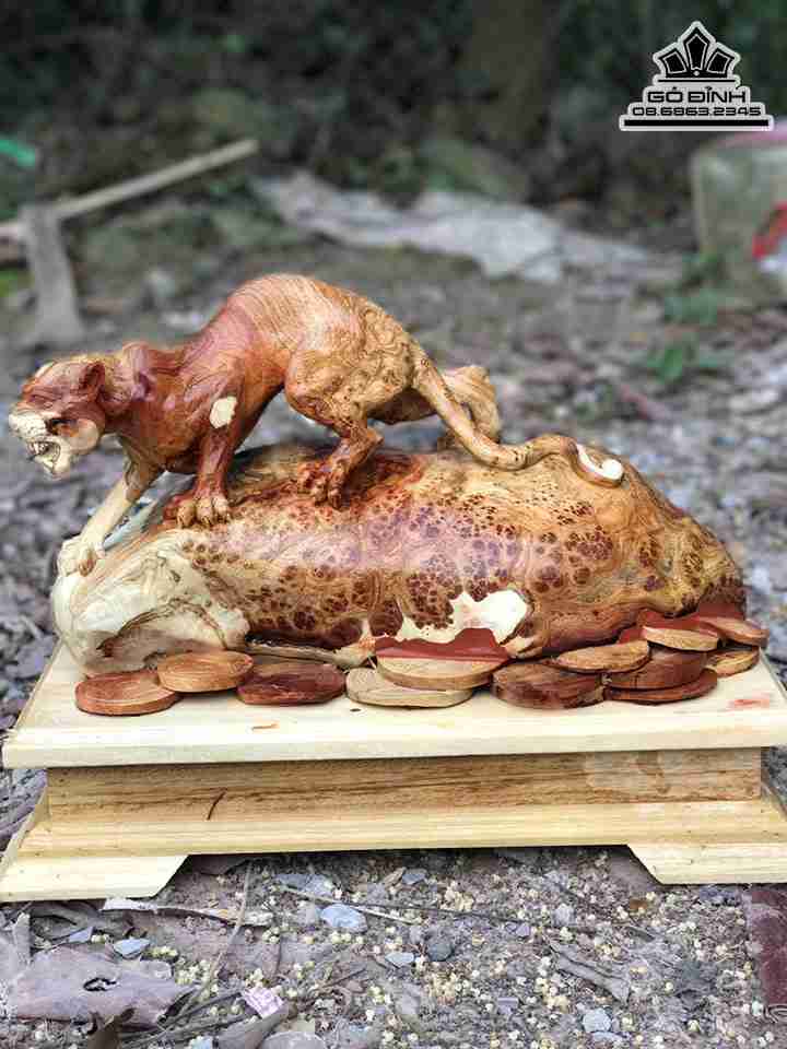 Tượng Báo Săn Mồi Gỗ Nu Hương  Cao 39 Ngang 50 Sâu 27 (cm)