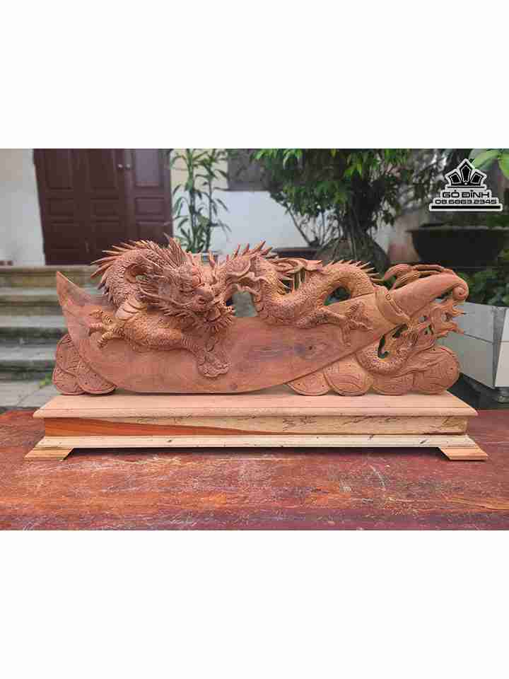 Tượng Nhất Long Quấn Đao Gỗ Hương Việt  Cao 41 Ngang 85 Sâu 14 (cm)