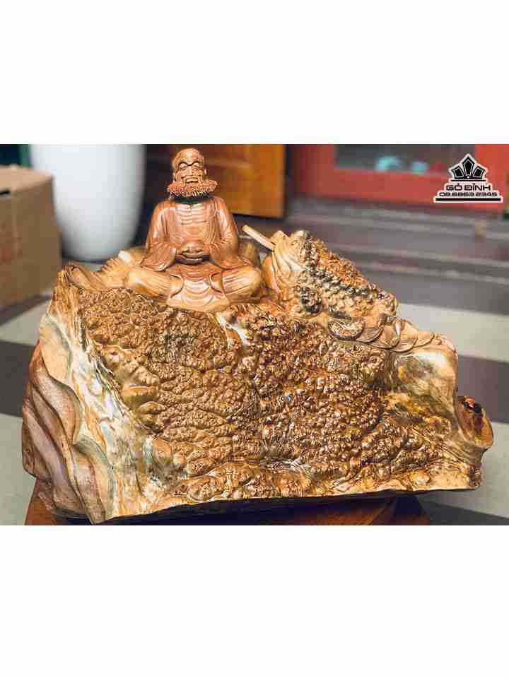 Tượng Đạt Ma Ngồi Thiền Gỗ Nu Xá Xị ( Gù Hương )  Ngang 65 Cao 45 Sâu 45 (cm)