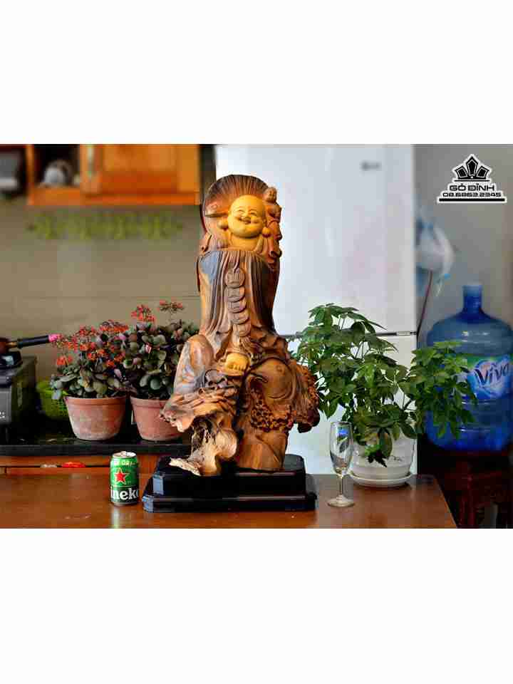 Tượng Phật Di Lặc Chúc Phúc Gỗ Bách Xanh  Cao 80 Ngang 40 Sâu 28 (cm) tính cả kỷ kê