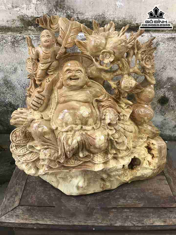 Tượng Phật Di Lặc Vác Cành Đào Gỗ Nu Nghiến  Cao 37 Ngang 40 Sâu 20 (cm)