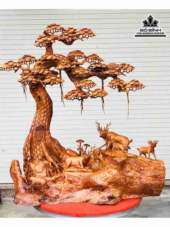 Tượng Gia Đình Tuần Lộc Đứng Gốc Tùng Gỗ Hương  Cao 95 Rộng 90 Sâu 45 (cm)