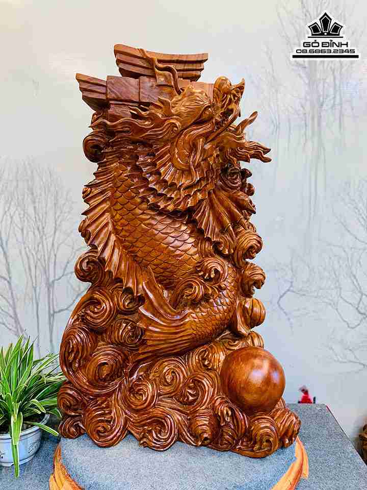 Tượng Cá Chép Hóa Rồng Gỗ Ngọc Am  Cao 96 Ngang 57 Sâu 32 (cm)
